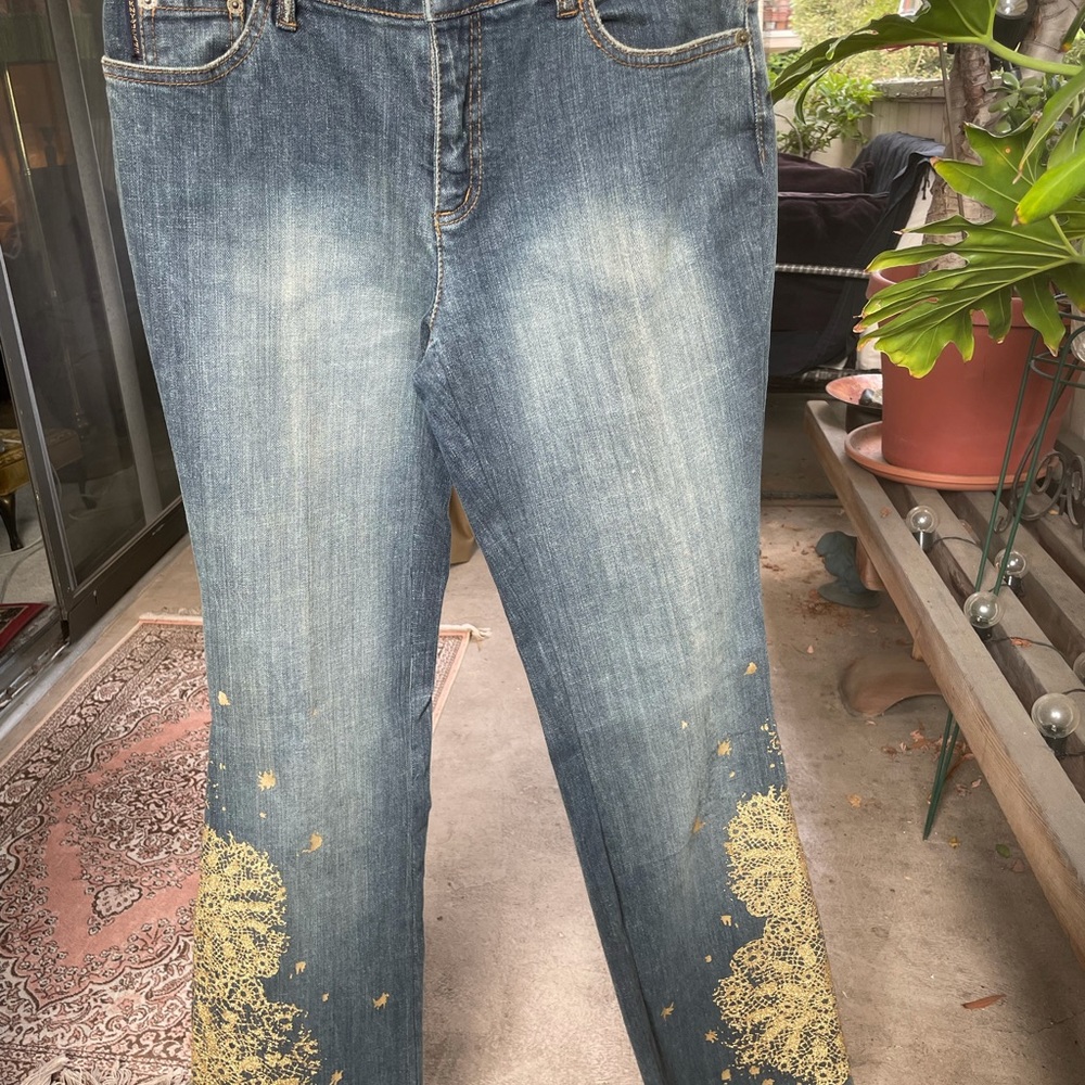 DKNY JEANS With the gold appliqué down each leg